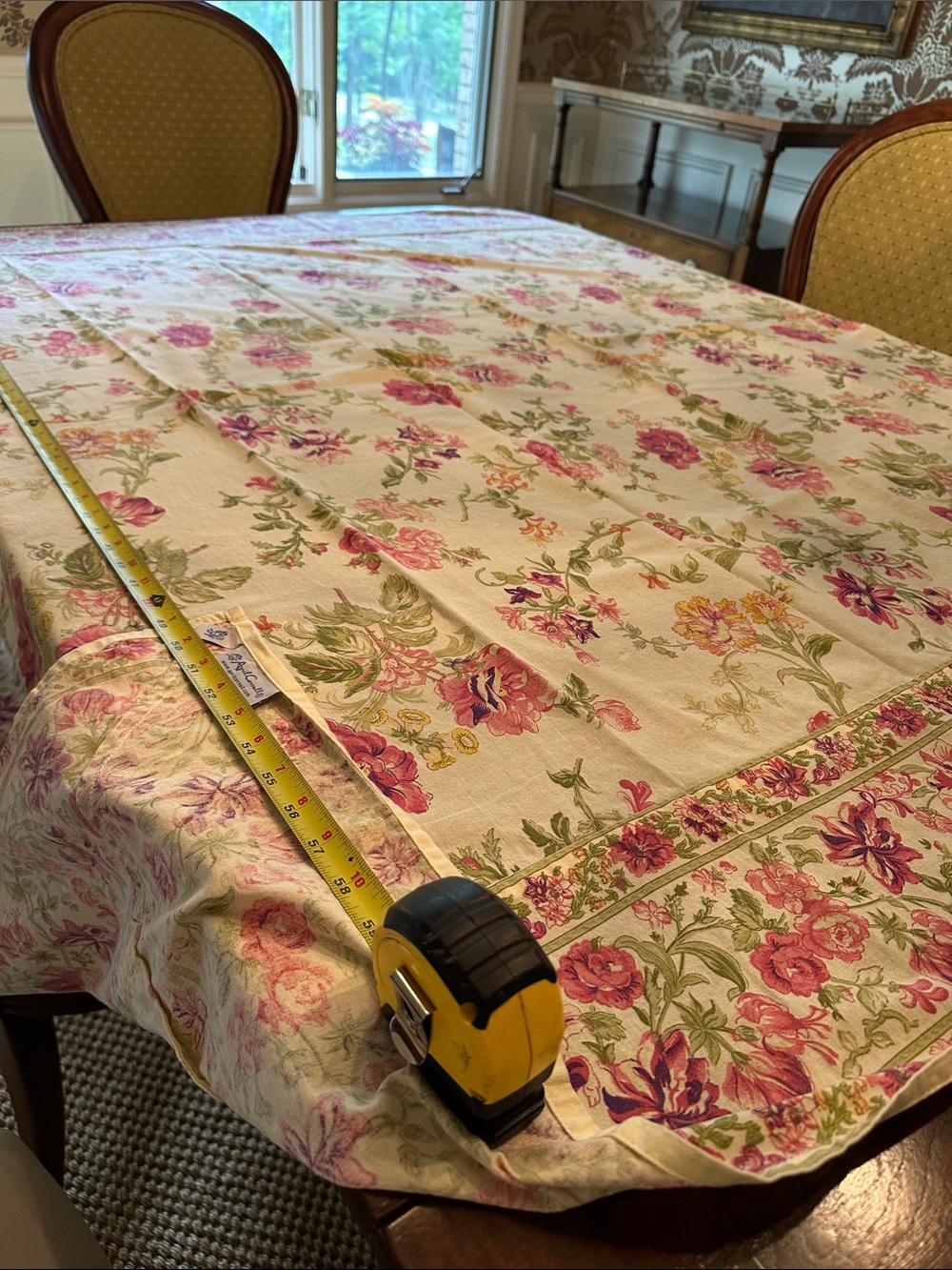 April Cornell approx 59 3/4 x 80 tablecloth